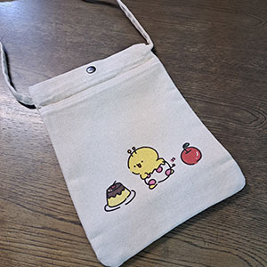 サコッシュのオリジナルプリント